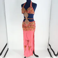 【ベリーダンス用 オリエンタル衣装】くすみピンク ラインストーン×ビーズ 豪華 赤 ゴールド ストレッチ素材 一体型 タイト 女性らしい セクシー アクセサリー付き 可愛い
