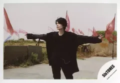 【中古】生写真(ジャニーズ) SixTONES/高地優吾/横型・膝上/シングル「NEW ERA」MV＆ジャケ写オフショット/公式生写真