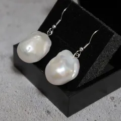 人気 バロック パール ホワイト フックピアス 天然淡水  真珠 シルバー