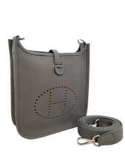 【新品】エルメス HERMES エヴリンTPMアマゾン 　トリヨン　グリメイヤー　W刻印　SV金具