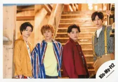 【中古】生写真(ジャニーズ) Kis-My-Ft2/集合(4人)/横型・上半身・衣装オレンジ赤黒青・横尾右手ポケット/18初夏 コンサートパンフ＆グッズ撮影オフショット