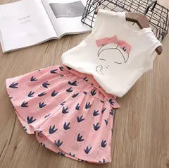 ノースリーブ Tシャツ セットアップ 花柄スカート 上下セット 2点セット リボンベルト付 子供服 キッズ服 女の子 韓国子供服 夏着 かわいい おしゃれ 可愛い カジュアル スウィート ナチュラル オールインワン シンプル キッズ  ガーリー 人気 ジュニア