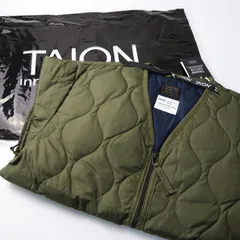 美品 タイオン TAION  ミリタリー Vネックジップ ダウンコート L/ダークオリーブ 羽織り キルティング ダウン ロング【2400014342475】