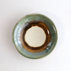 やちむん・飛び鉋掛分7寸皿（上置き）