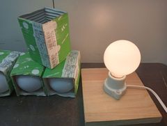 M0355【未使用品】アサヒ 40W形 GW110-40W/70 ホワイトボール 口金E26 5個 日本製
