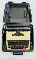 【アンティーク】　ブラザー・タイプライター　JP7-423  タイプライター　ブラザー工業　レトロ　昭和レトロ