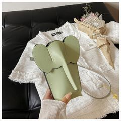 スマホポーチ　ミニショルダーバッグ　エレファント　薄緑ライトグリーン