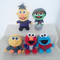 SHINee - 【ラスト】 SHINee × セサミストリート お座りBIGぬいぐるみ 5種 SHINee SESAME STREET コラボ お座りBIGぬいぐるみ 5点セット