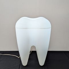 【送料無料】　スツール　PROPAGANDA   TOOTH LAMP　フロアライト　プロパガンダ　トゥースランプ　ディスプレイ　撮影小物　小道具　時代物　年代物　アンティーク