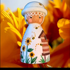Bee Keeper 木製ペグドール（ビー•キーパー）