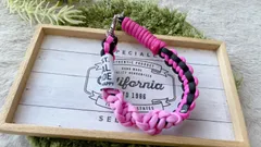 パラコード✶スマホストラップ✶ショートタイプ手首用✶ハンドストラップ✶ストラップホルダー付✶ピンクブラック系