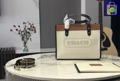【今日特価】Coach SS22 Field 30cm Tote Bag - コーチ SS22 フィールド 30cm トートバッグ（オリジナルレザー）-WTO輸入2