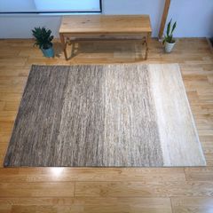 夏は涼しく冬は暖かい　天然ラグ 無染めのウール　ガゼニラハット　リビングサイズ　200x139cm　P88　グレー