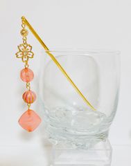 桜パーツとアクリルパーツのかんざし　ピンク系