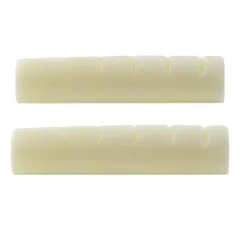 【迅速発送】Musiclily Pro 43.99mm 弦溝加工済み牛骨ナット ボーンナット6弦Pre-2014 LP エレキギター/アコースティックギター用、アイボリー(2個セット）