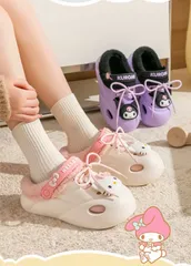 【新品未使用タグ付き】サンリオ 　　ハローキティ　シューズ　靴　クロックス風　サンダルのサムネイル