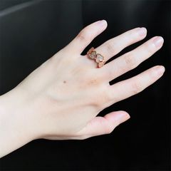 4連ハートが可愛い✨ジルコニアリング ゴールド 指輪 フリーサイズ