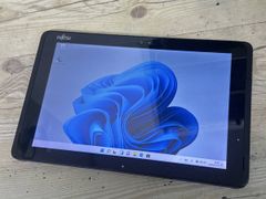 富士通 ARROWS Tab Q507/PB 防水タブレット[Atom x5-Z8550 1.44GHz/RAM:4GB/SSD:64GB/10.1インチ]Win11 タブレットPC 動作品