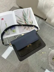 2025年最新】MARNI バッグ トランクの人気アイテム - メルカリ