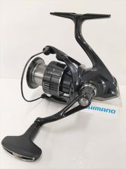 【美品】シマノ19ヴァンキッシュ C3000XG（01）リール　バス　シーバス　ショアジギング　サーフ　ロックフィシュ　バンキッシュ