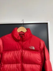 S THE NORTH FACE ザノースフェイス 700 レッド Nuptse(ヌプシ) グース ダウン ダウン