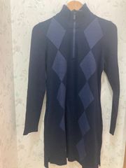 秋物です。バーバリーゴルフの紺のチュニック