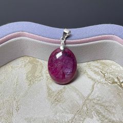 S925 天然ルビー6×8mm ペンダントトップ PG色 - メルカリ