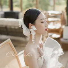 ウエディングフラワーイヤリング　ホワイト