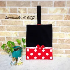 赤白ドットのレースつきシューズバッグ　縦30×横23 マチなし