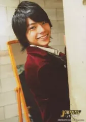 【中古】生写真(ジャニーズ) Sexy Zone/佐藤勝利/上半身・ジャケット赤・シャツ白・体右向き・カメラ目線/JOHNNY’S World