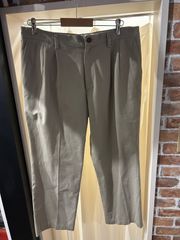 ドッカーズ DOCKERS リーバイス Levi's メンズパンツ チノパン ツータック 綿パンツ カジュアルパンツ ベージュ サイズW36L29 A-408