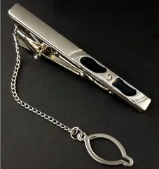 ネクタイピン　新品　銀色　シルバー　黒色　ブラック 結婚式 パーティー イベント 卒業式 入学式 入学式 ダンスパーティー　ビジネス　シンプル　格安