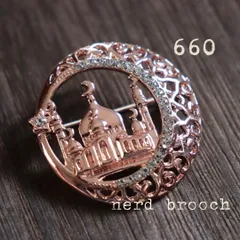 アラビアンなお城ブローチ　モスク 三日月 建物 上品 大人 ピンクゴールド レトロ アンティーク調 ヴィンテージ調 アラジン 新品未使用 おしゃれ NerD