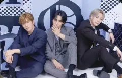 【中古】コレクションカード(男性) ASTRO/ジンジン(JINJIN)・ムンビン(Moon Bin)・ラッキー(Rocky)/横型/「2021 ASTRO JAPAN ONLINE FANMEETING - All Yours -」トレーディングカード