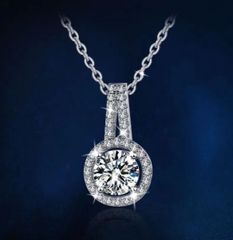 クリスマスプレゼント　誕生日プレゼント　プラチナ　最高品質　２カラット　プラチナチェーン　ダイアモンドネックレス　１粒ダイヤ　モアサナイト　２ct　２カラット　ダイアモンドちりばめ　　MCK　JAPAN　pt950