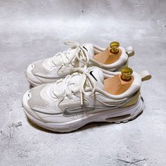 定価17,600円 NIKE AIR MAX BLISS 23.5cm
