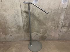 中古 什器 中古什器 傾斜ハンガー   什器　陳列　フック　売場　販促　スチール　デコ　ストアエキスプレス　POP　看板  什器デポ