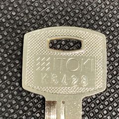 オフィス家具　鍵　中古　イトーキ　K6428　デスク　書庫　ロッカー　メーカー純正