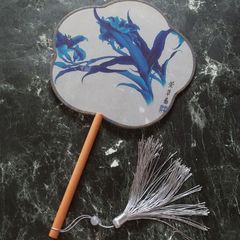 華流 中国風 布うちわ タッセル付き　ブルー　青い草花