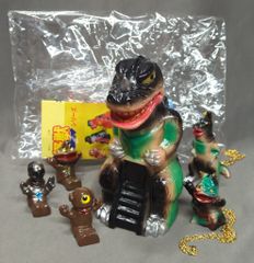 最終価格 値下げ不可 壺工房 kaiju one 酔拳 ソフビ - メルカリ