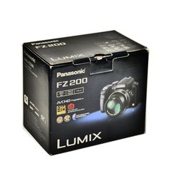 【中古・処分品】LUMIX DMC-FZ200の外箱・説明書・フードなど
