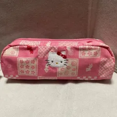 Hello  Ｋitty         ペンポーチ　&  フリーケース　　　金魚　　　　Ｖivitix