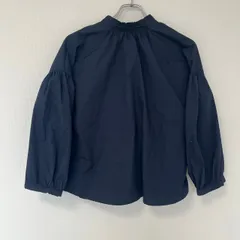 【earth music&ecology】アースミュージックアンドエコロジー　ブラック　F　ブラウス　黒　トップス　長袖　フリル襟　ボリューム袖