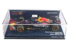 【直筆サイン入り】セルジオ・ペレス（レッドブル） 2024年ドライバーズカード レッドブルF1 サイン入りドライバーズカード フェルスタッペン