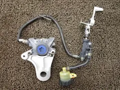 住友 MOS ブレーキキャリパー 取付ピッチ108mm MT-09 SP 左のみ