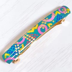 派手かわ　バレッタ　髪留め　レトロ