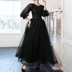 お花のデザインにドット柄のシースルーがオシャレなロングドレス