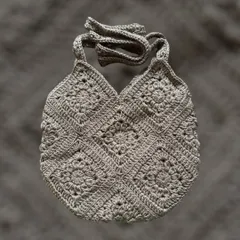 ハンドメイド　ポシェット　手芸　グラニースクエア　デイジー　フラワー　　バッグ　裏地付き　裏地　韓国　かぎ編み　編み物