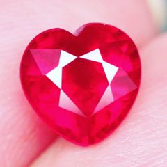 ルビーの原石マダガスカル産 マダガスカル産 ルビー / Ruby