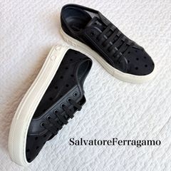美品 SalvatoreFerragamo サルヴァトーレフェラガモ ガンチーニ ロゴ